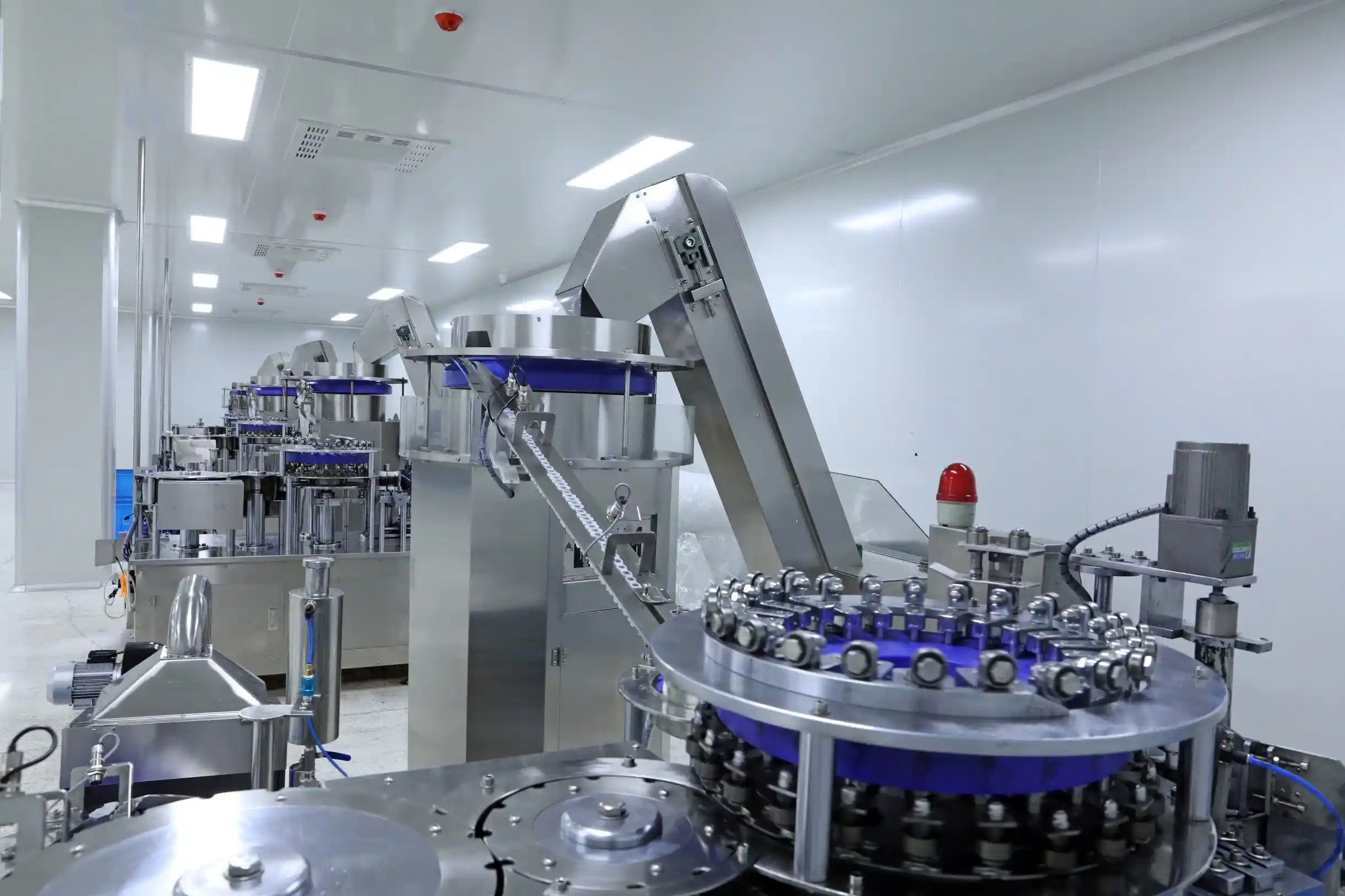 Ligne de production automatisée pour une fabrication efficace de verres de protection en grande quantité